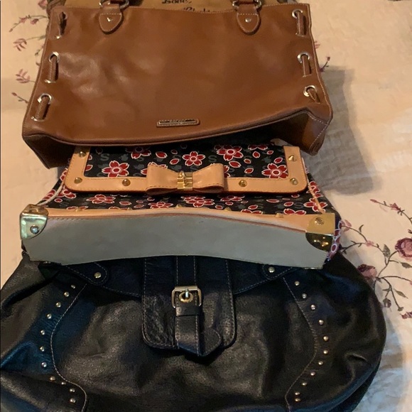 Designer lot of purses 👛 and wallets - Picture 2 of 3